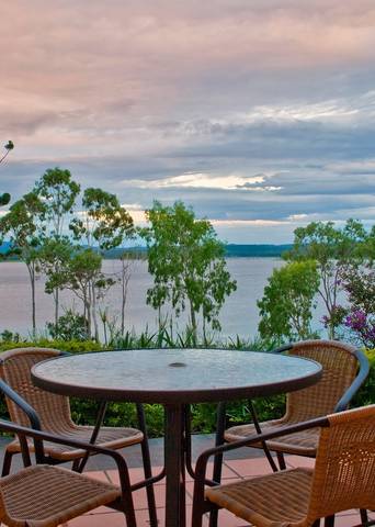 Tinaroo Lake Resort - Holiday Apartments - Accommodation Brisbane 9