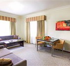 Governor Macquarie Motor Inn - Bathurst - Accommodation Brisbane