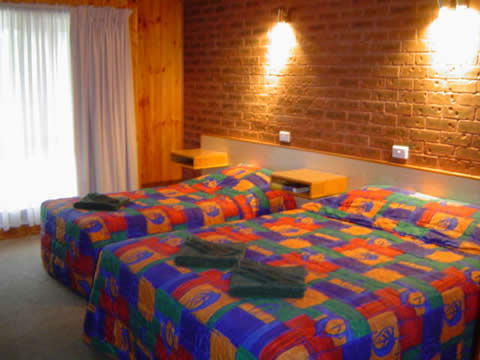 Country Roads Motor Inn - Narrandera - Accommodation Brisbane 3