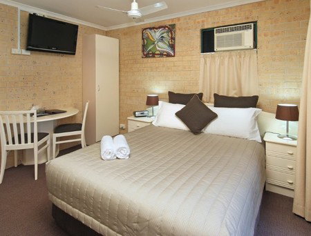 Edmondstone Motel - Accommodation Brisbane 1