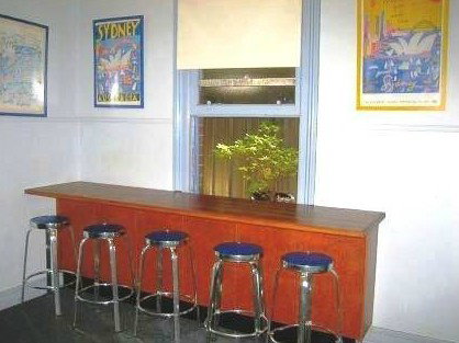 Blue Parrot Backpackers - Accommodation Brisbane 2