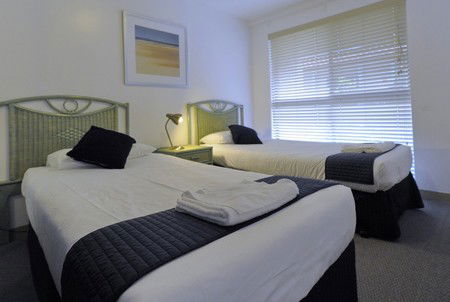 Nelson Bay Breeze Resort - Accommodation Brisbane 1