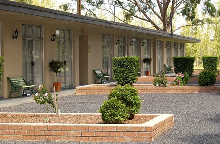 All Seasons Country Lodge - Accommodation Brisbane 0