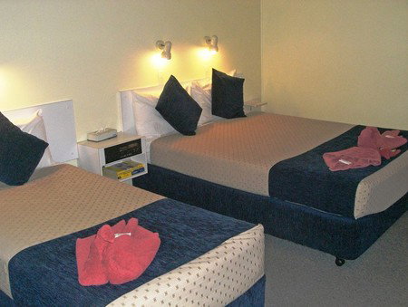 All Seasons Country Lodge - Accommodation Brisbane 2
