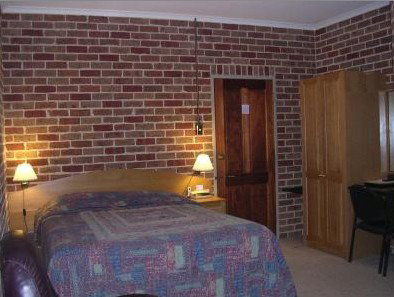 Exies Bagtown - Accommodation Brisbane 6