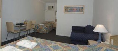 Caravilla Motel - Accommodation Brisbane 1