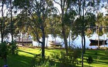 Between Waters B And B - - Accommodation Brisbane 1