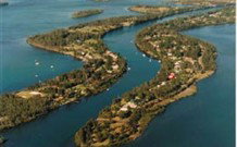 Between Waters B And B - - Accommodation Brisbane 0