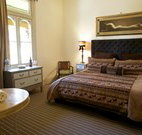 St Mounts Boutique Hotel - Garden Cottages and Trattoria Restaurant - Accommodation Brisbane