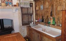 Aberfeldie Cottage B And B - Accommodation Brisbane 2