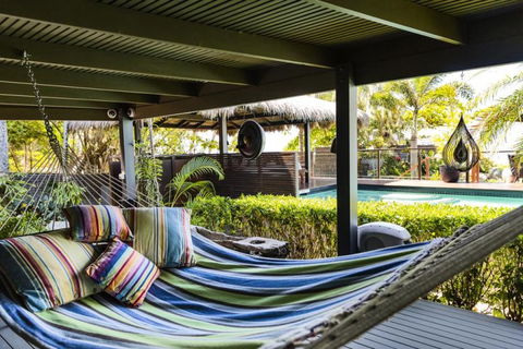 Trinity Beach Palace - Accommodation Brisbane 12