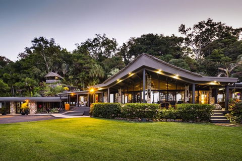 Trinity Beach Palace - Accommodation Brisbane 23
