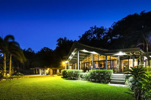 Trinity Beach Palace - Accommodation Brisbane 24
