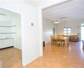 Mycow Accommodation Sarina - Greetham Street - Accommodation Brisbane 2