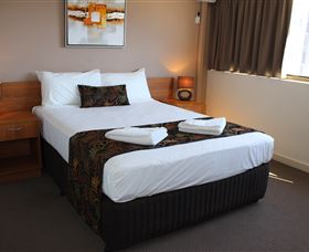 Gladstone Reef Hotel Motel - Accommodation Brisbane 0