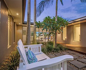 Malibu Shores At Vogue Holiday Homes - Accommodation Brisbane 3
