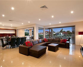 Xanadu Waterfront Elite Holiday Home - Accommodation Brisbane 0