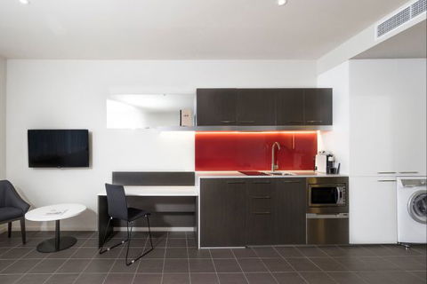 Abode Woden - Accommodation Brisbane 3