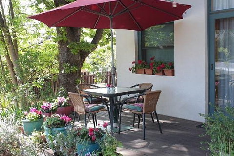 Practically Lakeside B And B - Accommodation Brisbane 1
