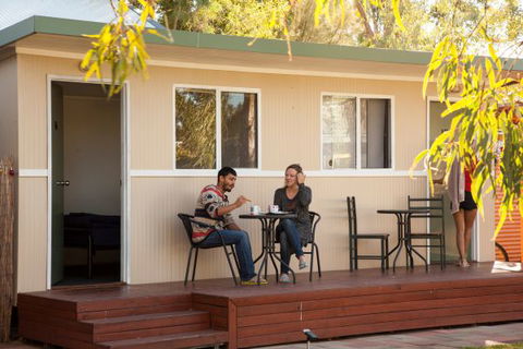 Alice Lodge Backpackers - Accommodation Brisbane 0