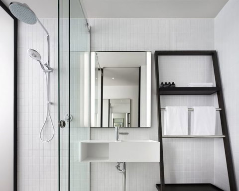 Little National Hotel - Accommodation Brisbane 1