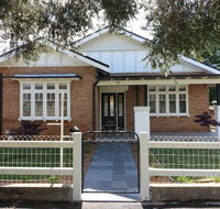 Roseneath Cottage - Orange Heritage - Accommodation Brisbane