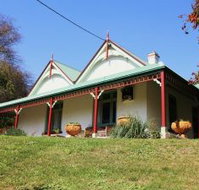 Ravenscroft and The Cottage - Accommodation Brisbane