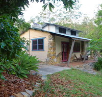 Mudbrick and Stone Hideaway Bellingen - Accommodation Brisbane