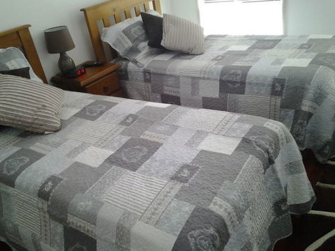 The Pommy Tree Bed And Breakfast - Accommodation Brisbane 3