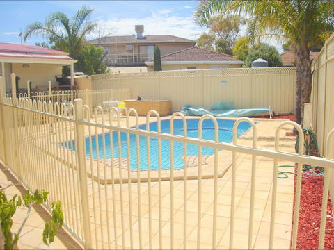 Christies Cottage For Holidays And Relocations. - Accommodation Brisbane 1