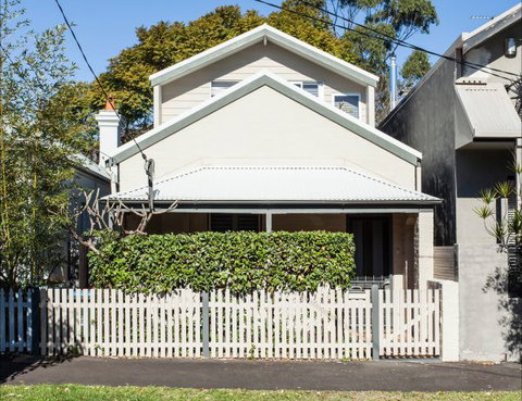 Designer Style - Accommodation Brisbane 8