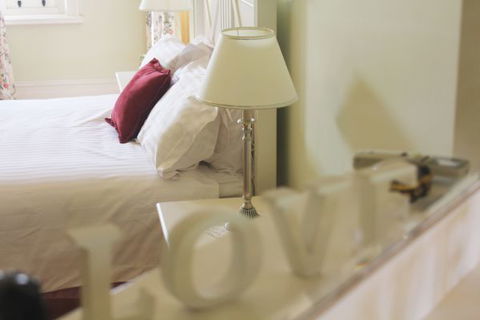 Cockburn House - Accommodation Brisbane 3