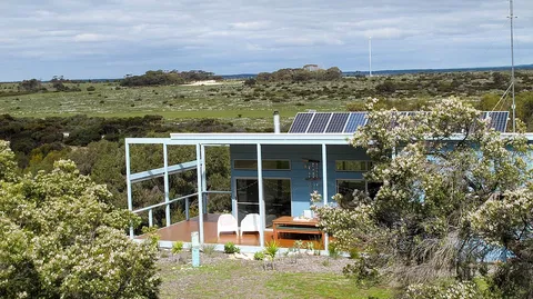 A Dune Escape - Accommodation Brisbane 0