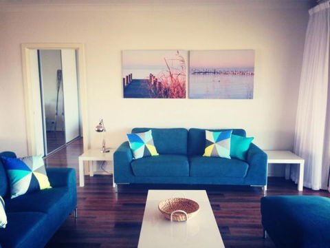 Vintage Oar Holiday House - Accommodation Brisbane 0
