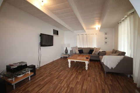 LJ Hooker Goolwa Holiday Rentals - 42 Underwood Avenue, Goolwa Beach - Accommodation Brisbane 10