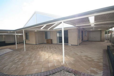 LJ Hooker Goolwa Holiday Rentals - 42 Underwood Avenue, Goolwa Beach - Accommodation Brisbane 23