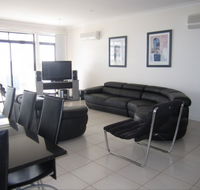 The Waterfront Dolphin - Accommodation Brisbane