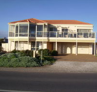 Century 21 SouthCoast Hayman - Accommodation Brisbane