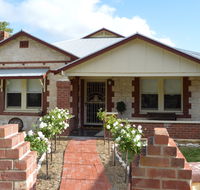 Two Cow Cottage Bed and Breakfast - Accommodation Brisbane