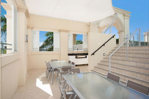 The Grand Apartments - Accommodation Brisbane 7