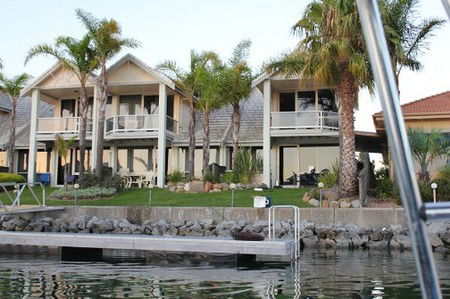 Marina Palms - Accommodation Brisbane 0