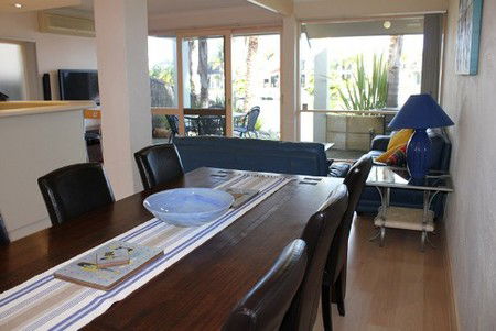 Marina Palms - Accommodation Brisbane 4