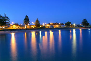 Seabreeze Hotel - Accommodation Brisbane 0