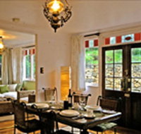 Gardenia House - Accommodation Brisbane