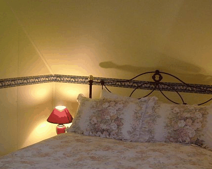 Hamilton Old School House Cottages - Accommodation Brisbane
