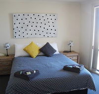 Cliff House Beachfront Villas - Accommodation Brisbane