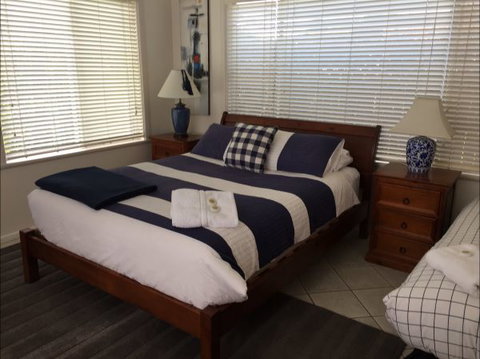 Apartments On-The-Park: March - Accommodation Brisbane 8