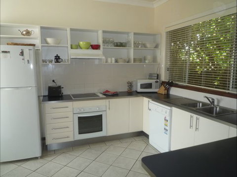 Apartments On-The-Park: March - Accommodation Brisbane 10
