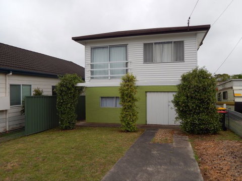 The Ugly Duckling - Accommodation Brisbane 0