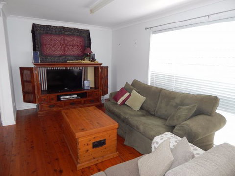 The Ugly Duckling - Accommodation Brisbane 7